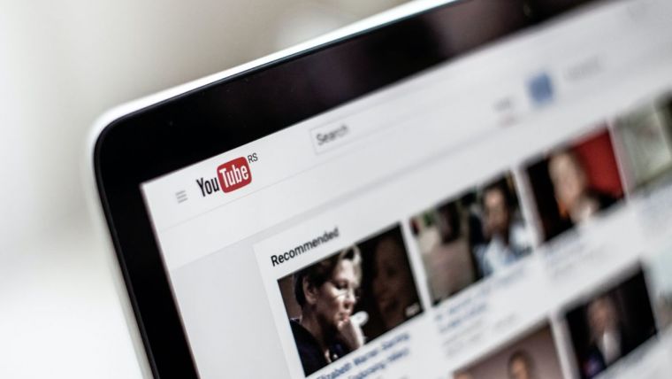 यूट्यूब विज्ञापनों को ब्लॉक करें विशेष रुप से प्रदर्शित छवि