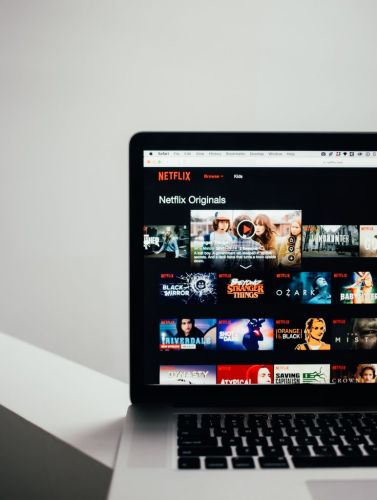 Top 21 Free Movie Apps, Say Goodbye to Expensive Streaming