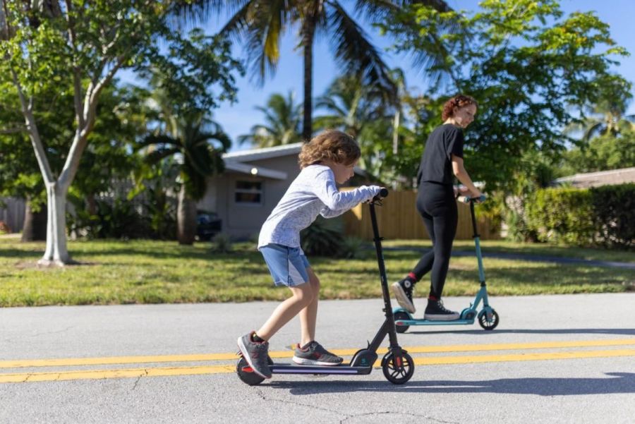 Explore the Exciting World of Scooters: Kids to Adults, SmooSat Has the Ultimate Collection!