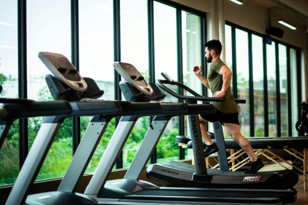 DeerRun’s Smart Fitness Gear: A Space-Saving Solution for Home Workouts
