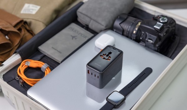 TESSAN 205W Universal Travel Adapter Review: Finally, One Charger to Rule Them All